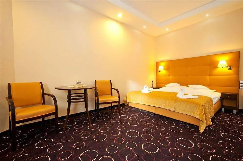 La Petite B&B Gdańsk 3*,